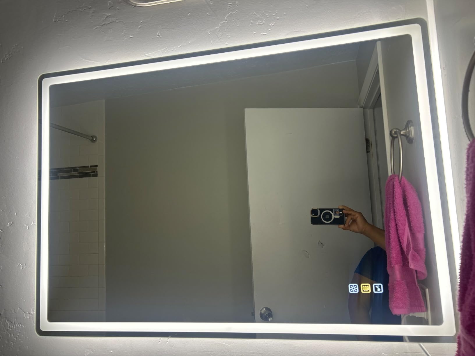 SBAGNO 36x60 LED-Bathroom-Mirror-with-Bluetooth, Dimmable-Lighted-Bathroom-Vanity-Mirror-with-3-Colors，Backlit + Front Lit, Memory Function, Anti-Fog, Tempered Glass, Horizontal/Vertical - Customer Photo 5