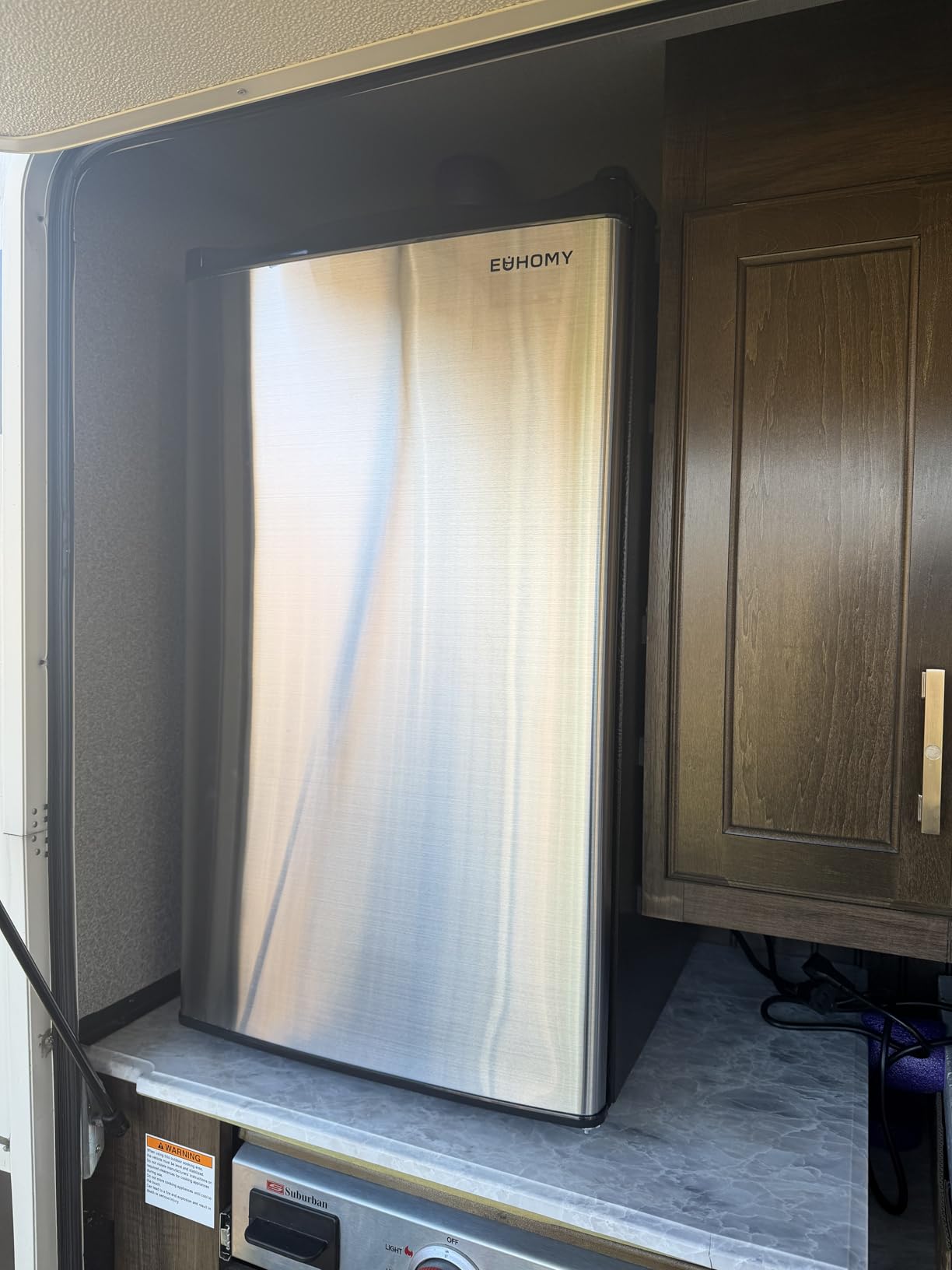 EUHOMY 3.2 Cu.Ft Mini Fridge with Freezer, Single Door Compact Refrigerator, Adjustable Thermostat, Mini Refrigerator Energy Saving, Mini fridge for Bedroom, Dorm, Office, Black - Customer Photo 2