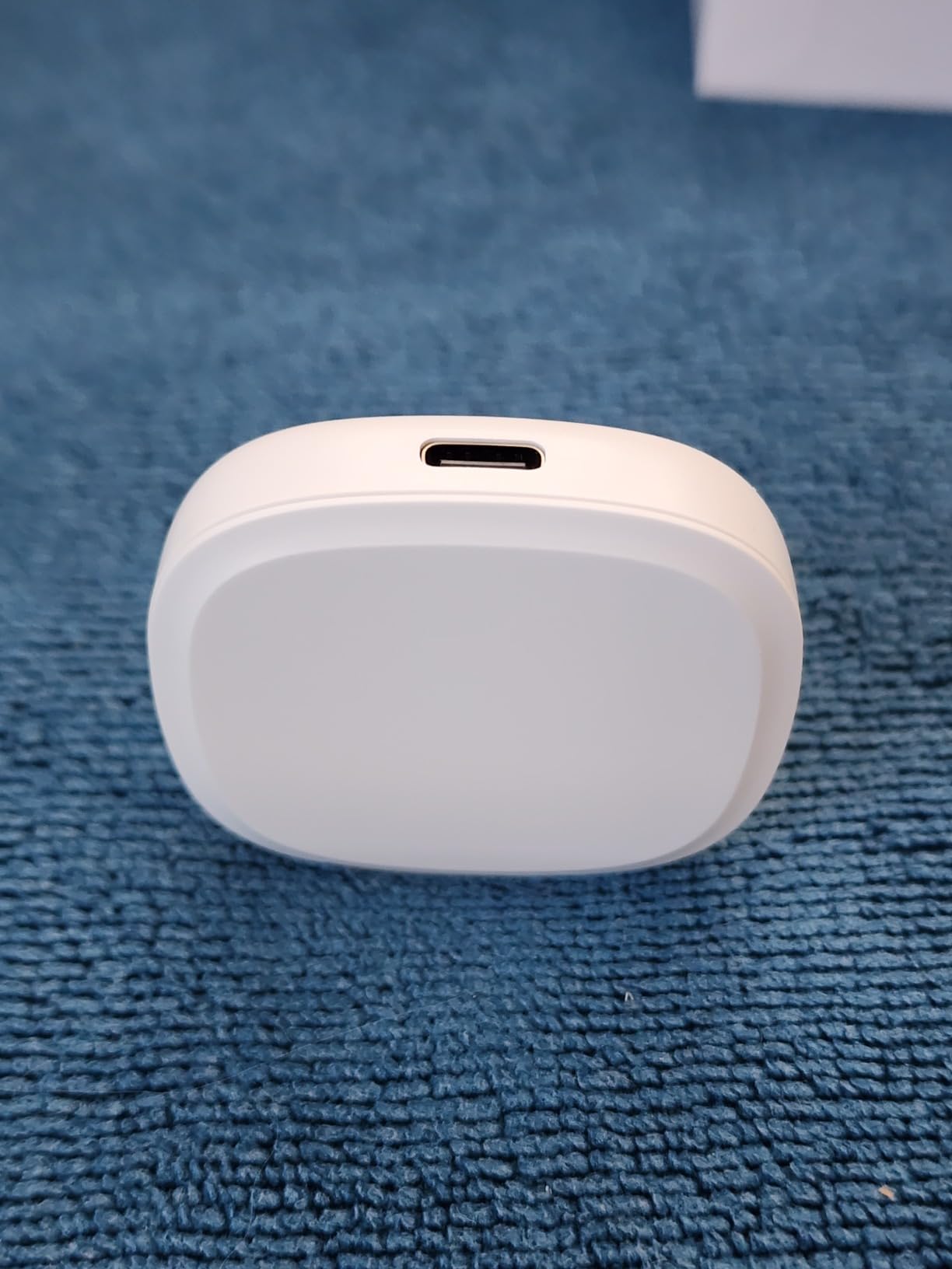 PLANTRON Afra II Smart Soil Moisture Sensor By LINKSTYLE — Includes WiFi Hub (2.4GHz wi-fi only) for Remote Access, 3-in-1 Soil Moisture, Temperature and Luminosity Tracker, Waterproof, Indoor/Outdoor - Customer Photo 1