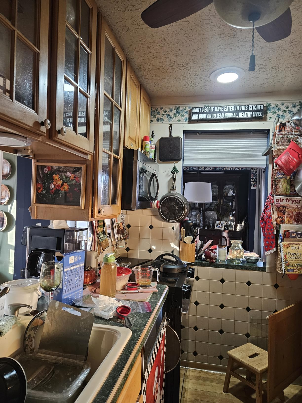 Gotopceed Rechargeable Motion Sensor Ceiling Light with Remote - Magnetic Wireless Ceiling Light Battery Powered for Closet Shower Stairs Shed Hallway ect - Customer Photo 2