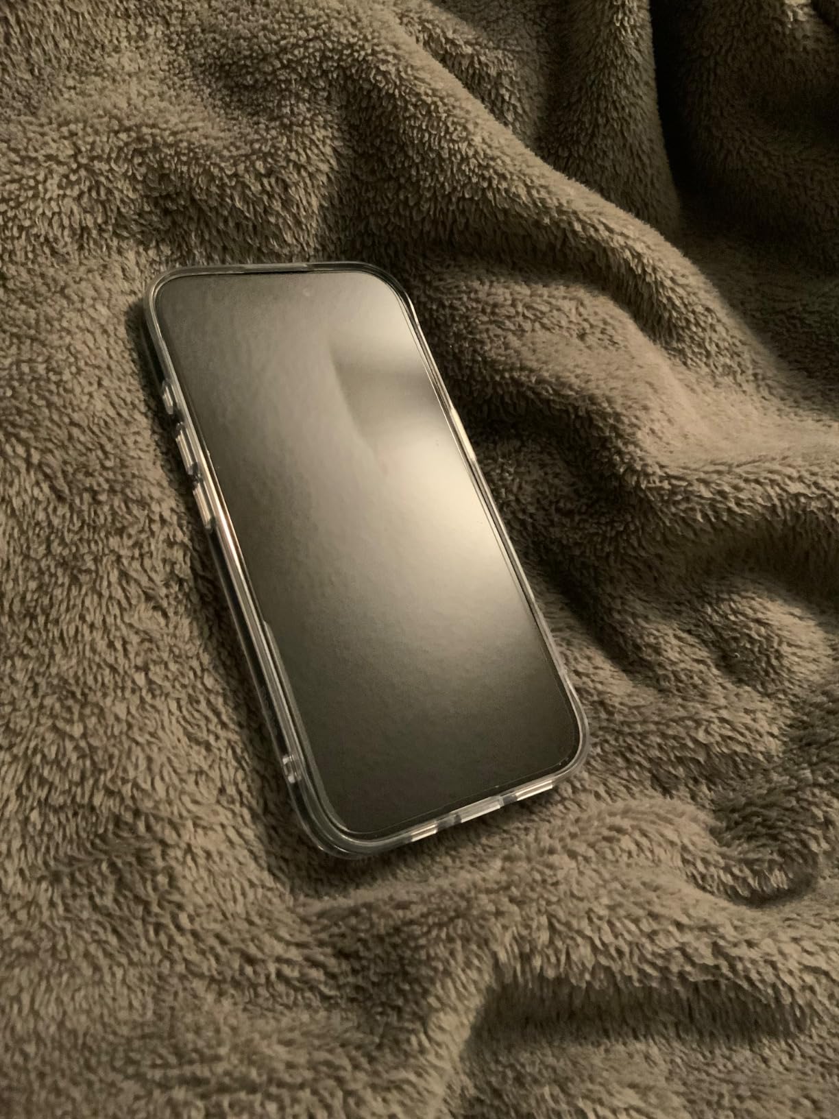 Ringke Fusion for iPhone 16 Plus Case [Oil & Dirt Resistant] Anti-Fingerprint Technology Prevents Oily Smudges Phone Cover for Women, Men - Matte Clear - Customer Photo 1