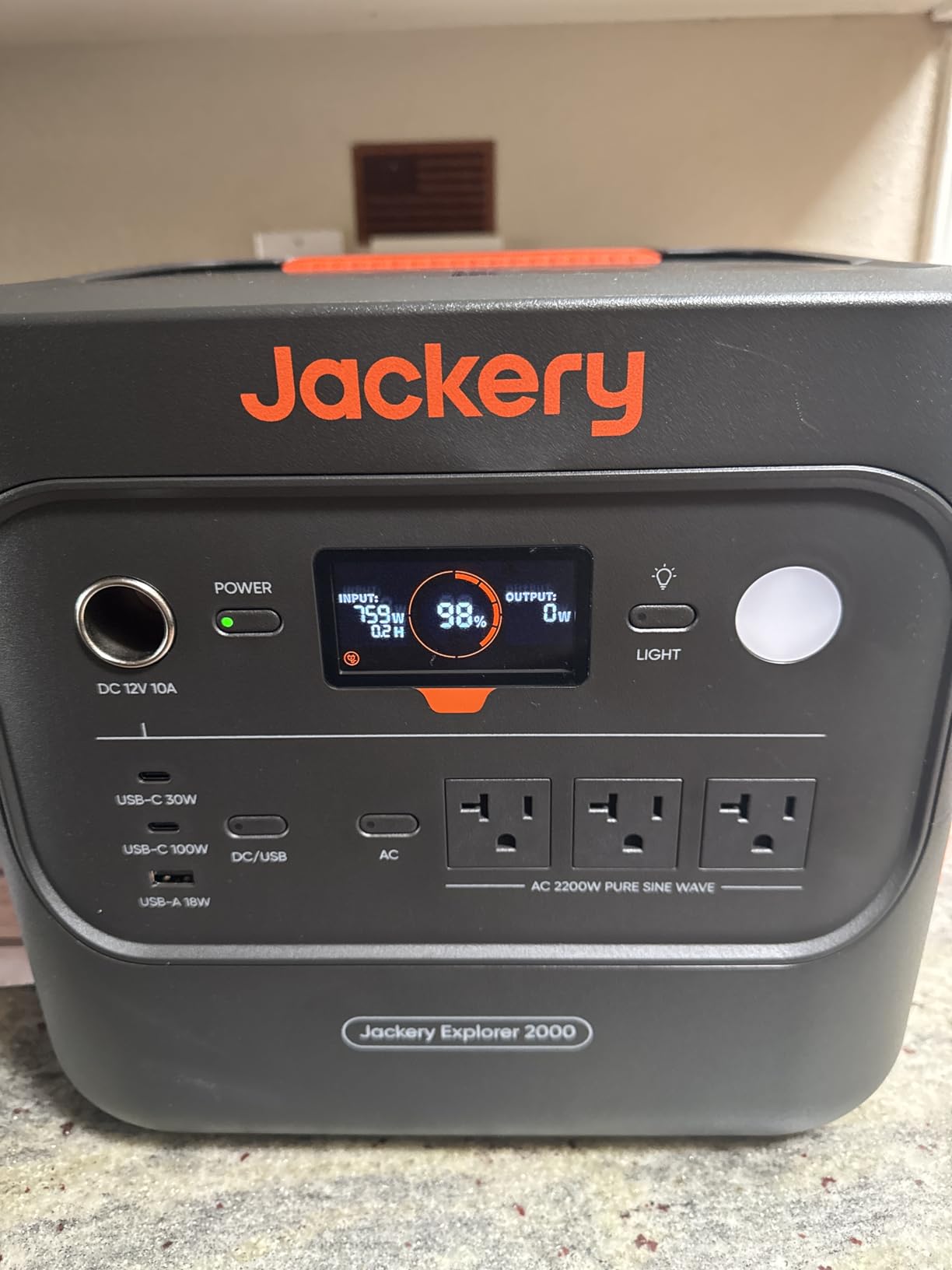 Jackery Explorer 2000 v2 Portable Power Station, 2042Wh LiFePO4 Home Backup Battery, 2200W Solar Generator, USB-C PD 100W Fast Charging - Customer Photo 2