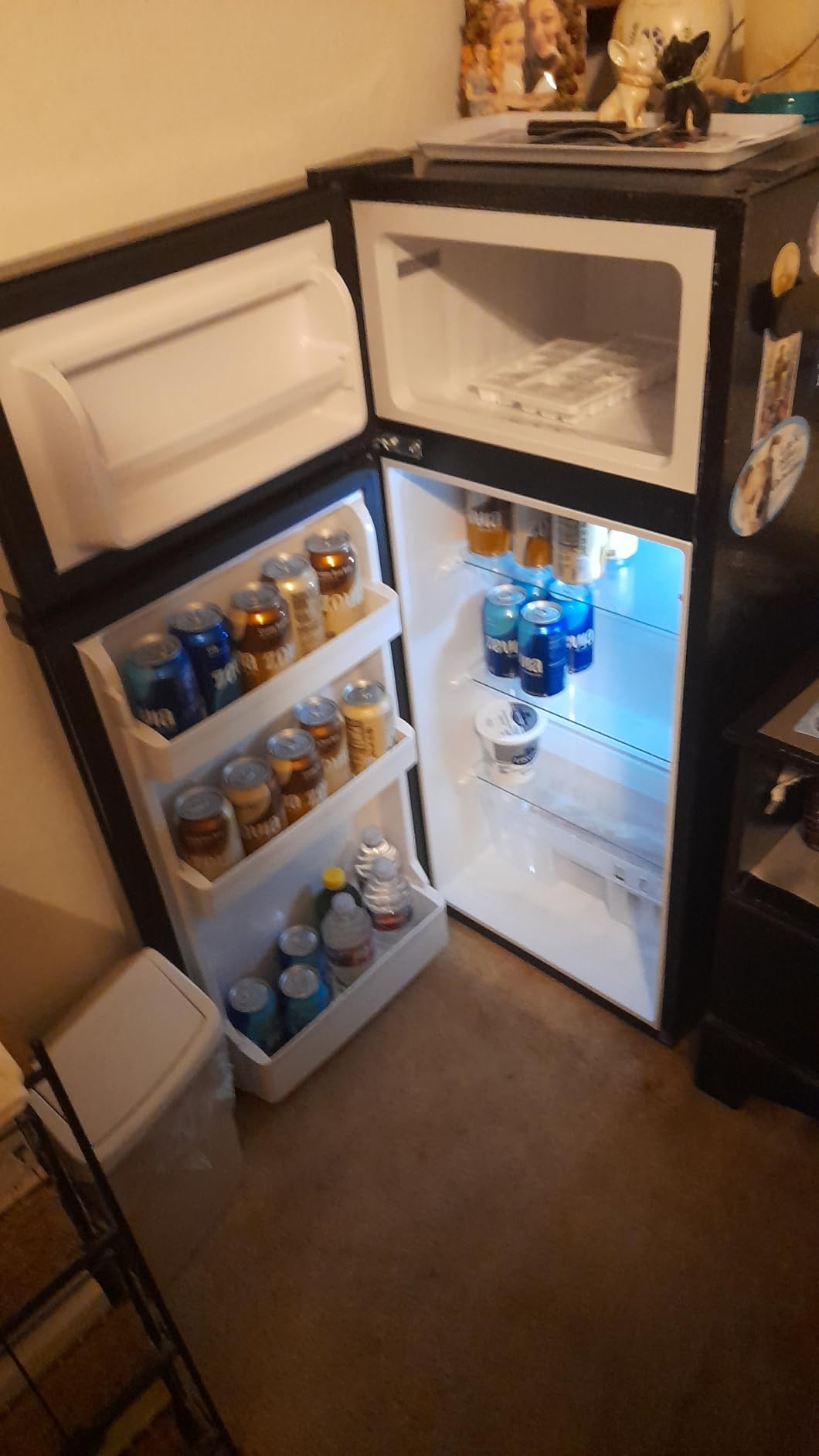 EUHOMY Mini Fridge with Freezer, 4.5 Cu.Ft Mini Refrigerator fridge, 2 door For Bedroom/Dorm/Office/Apartment - Food Storage or Cooling drinks, Black - Customer Photo 1