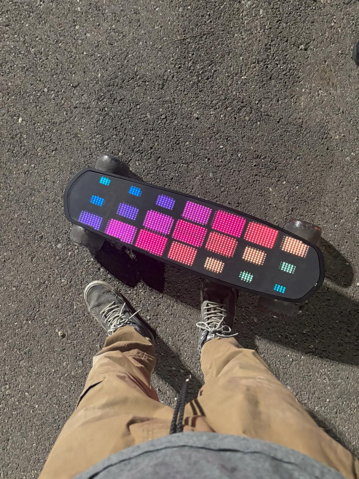 Uditer Electric Skateboard with Remote, Max 600W×2 Hub-Motors, Swappable Battery, Up to 28 MPH, 12–25 Miles Range, 4 Speed Modes, Electric Longboard for Adults & Beginners (Flamo / S3 / Pixel Series) - Customer Photo 1