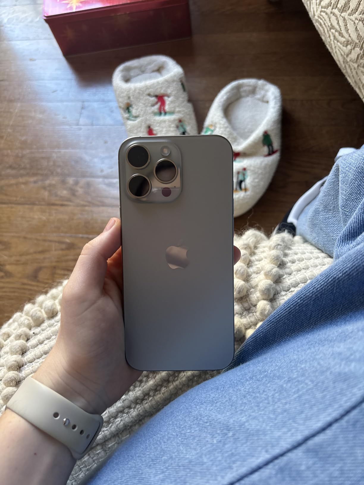 Apple iPhone 16 Pro Max, US Version, 512GB, Black Titanium - Unlocked (Renewed) - Customer Photo 2