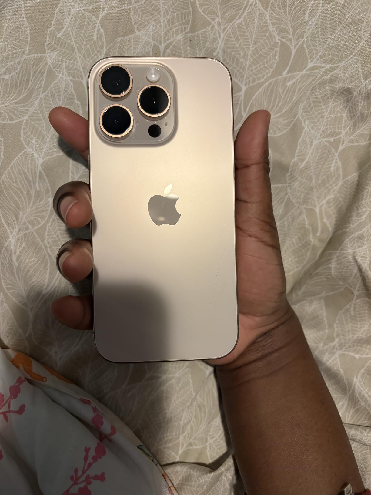 Apple iPhone 16 Pro, US Version, 256GB, Black Titanium - Unlocked (Renewed) customer photo 2