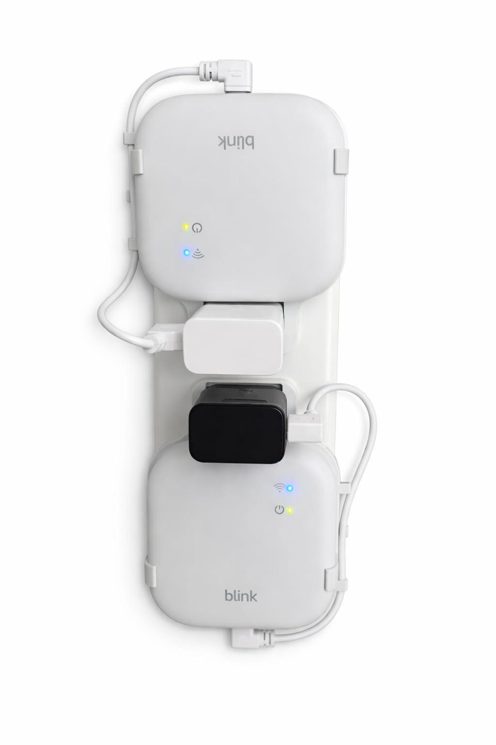 Blink Outdoor 4 - Wireless smart security camera, two-year battery life, 1080p HD, two-way talk - 3 camera system customer photo 1