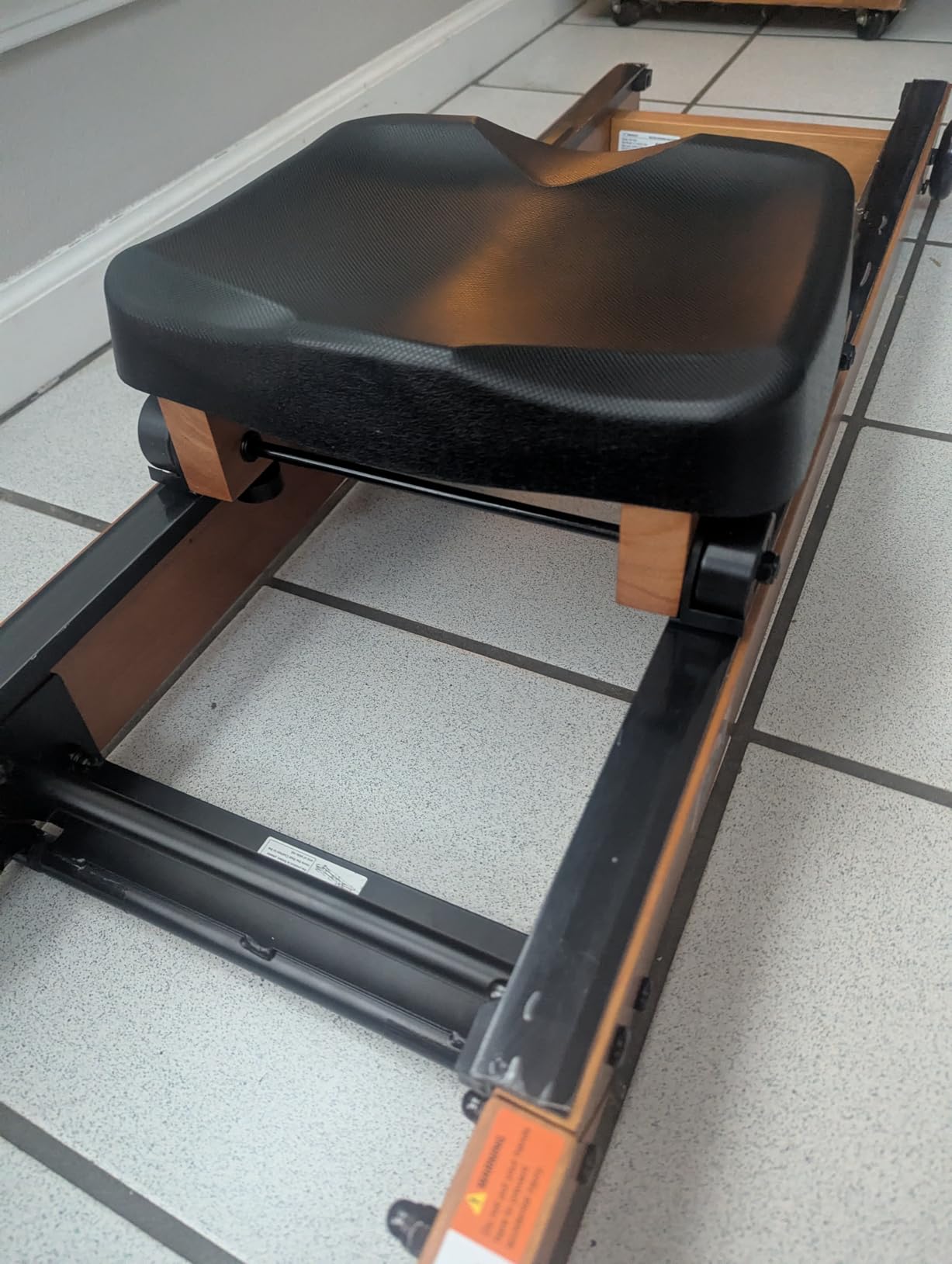 MERACH Water Rowing Machines for Home, Foldable Row Machine with 400LBS Weight Capacity, Dedicated Monitor and Comfortable Seat, Free MERACH App for Immersive Water Rower - Customer Photo 2