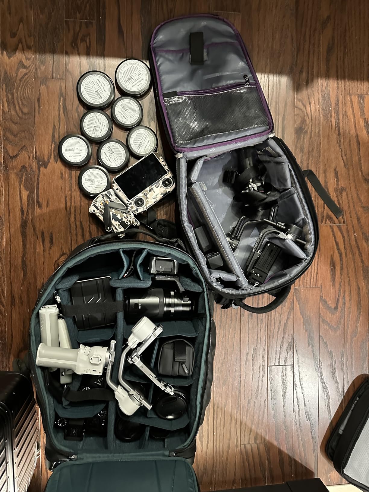 PGYTECH 2-in-1 Roller Camera Backpack, DSLR/SLR/Mirrorless Bag for Travel Photographers, Rolling Luggage with Tripod & Removable Modular & Rain Cover, Compatible with Canon, Nikon, Sony - Customer Photo 4