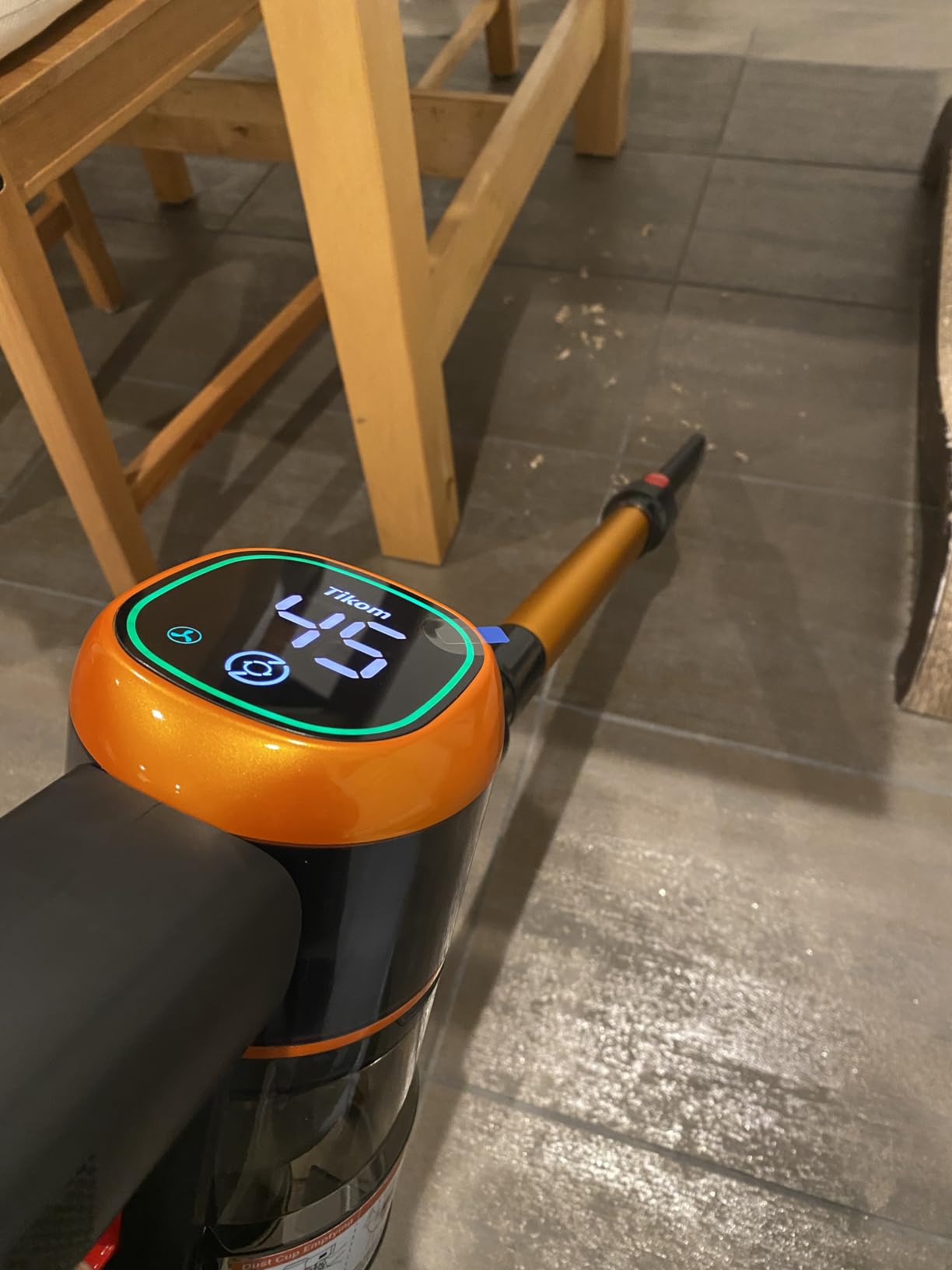 Tikom V500 Cordless Vacuum Cleaner for Home, 40000Pa/450W Stick Vacuum with LED Touch Screen, Charging Wall Dock, Anti-Tangle, Lightweight Handheld Vacuum for Pet Hair, Hard Floor, Carpet - Customer Photo 2