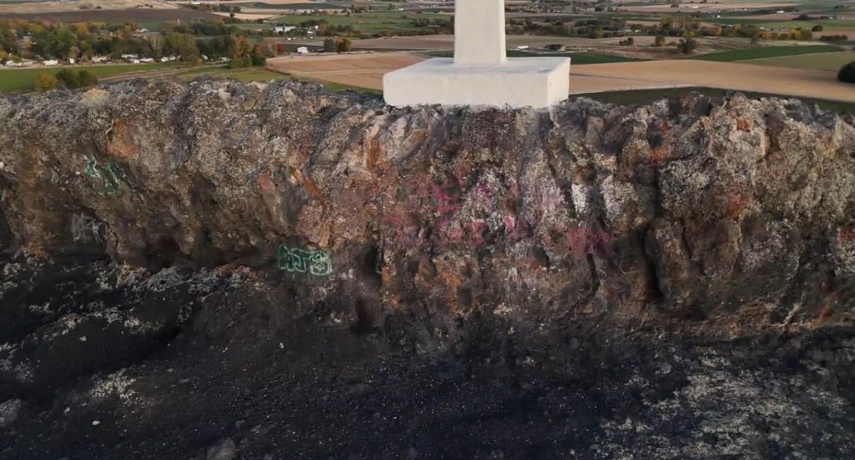 Flip (RC-N3), Drone With 4K UHD Camera for Adults, Under 249 g, 3-Axis Gimbal Stabilization, 44000ft/13km Video Transmission, Palm Takeoff, Auto Return, 31-Min Flight Time, Intelligent Flight - Customer Photo 1