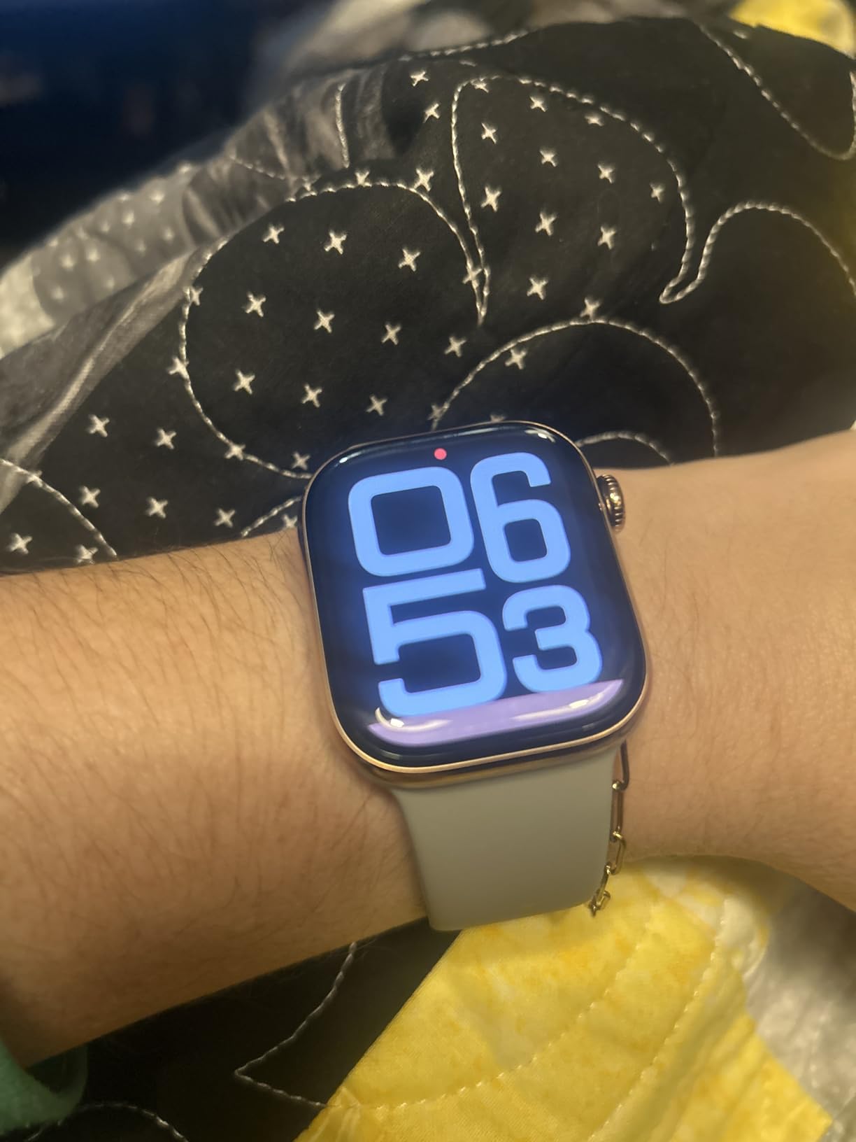 Apple Watch Series 10 GPS 42mm - Rose Gold Aluminum Case with Light Blush Sport Band (Renewed) - Customer Photo 1