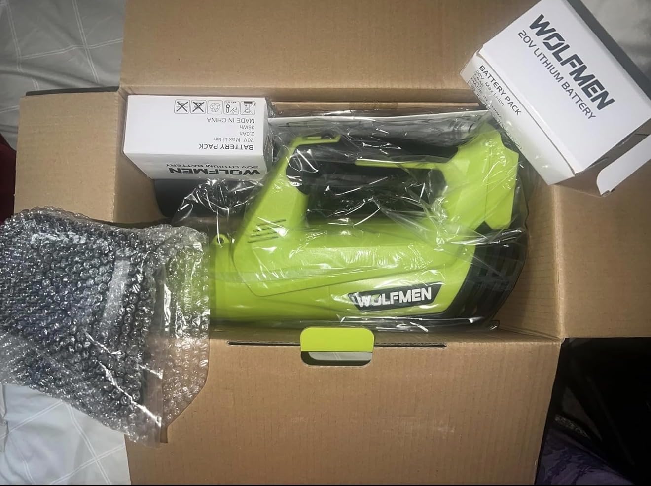 Leaf Blower, Electric Cordless Leaf Blower with 2 Batteries and Charger, 2 Speed Mode, Lightweight Cordless Blower for Blowing Leaves, Patio Cleaning, Blowers for Lawn Care and Dust - Customer Photo 1