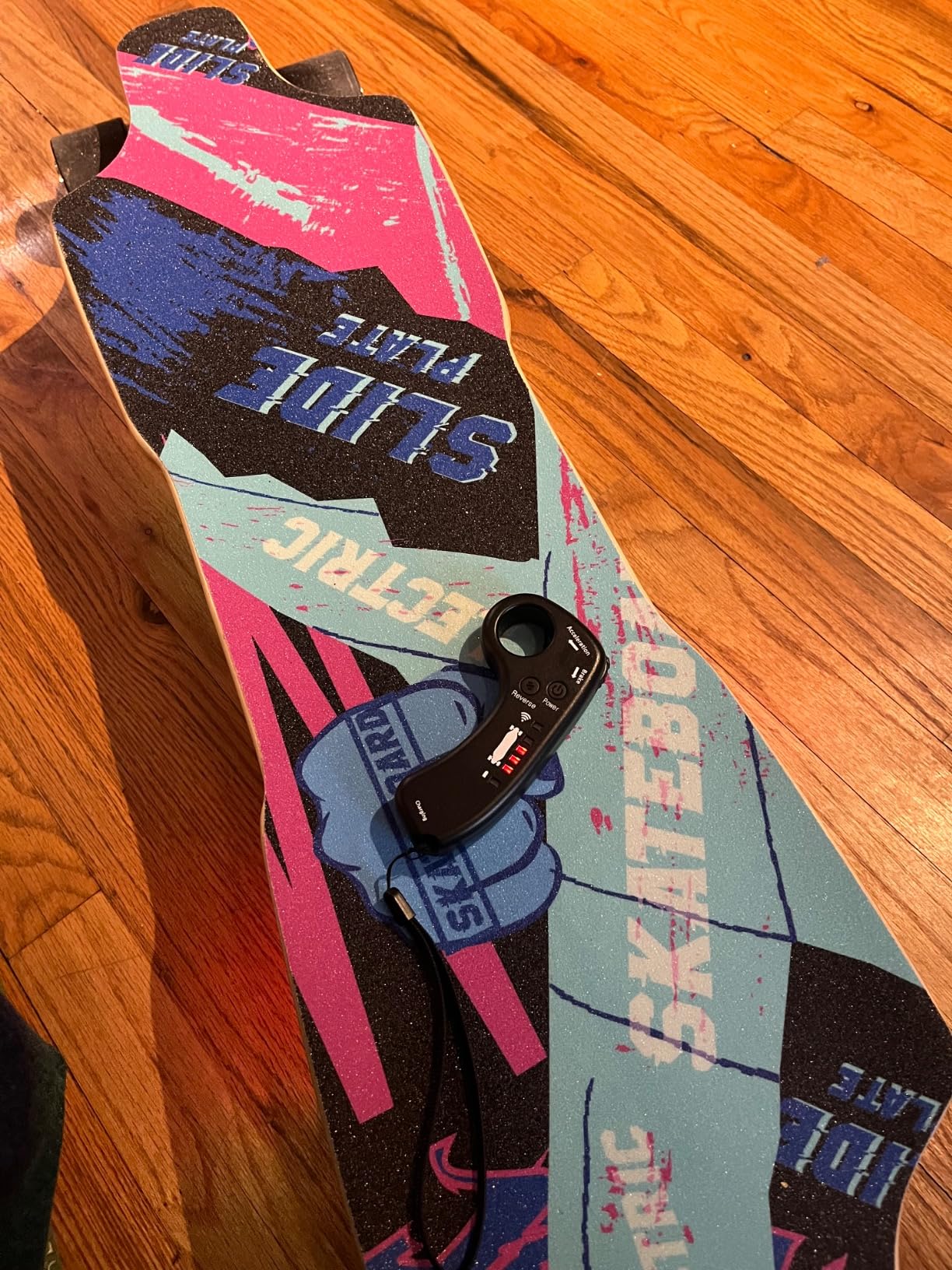 Electric Skateboard with 900W Motor & RGB LED, 37