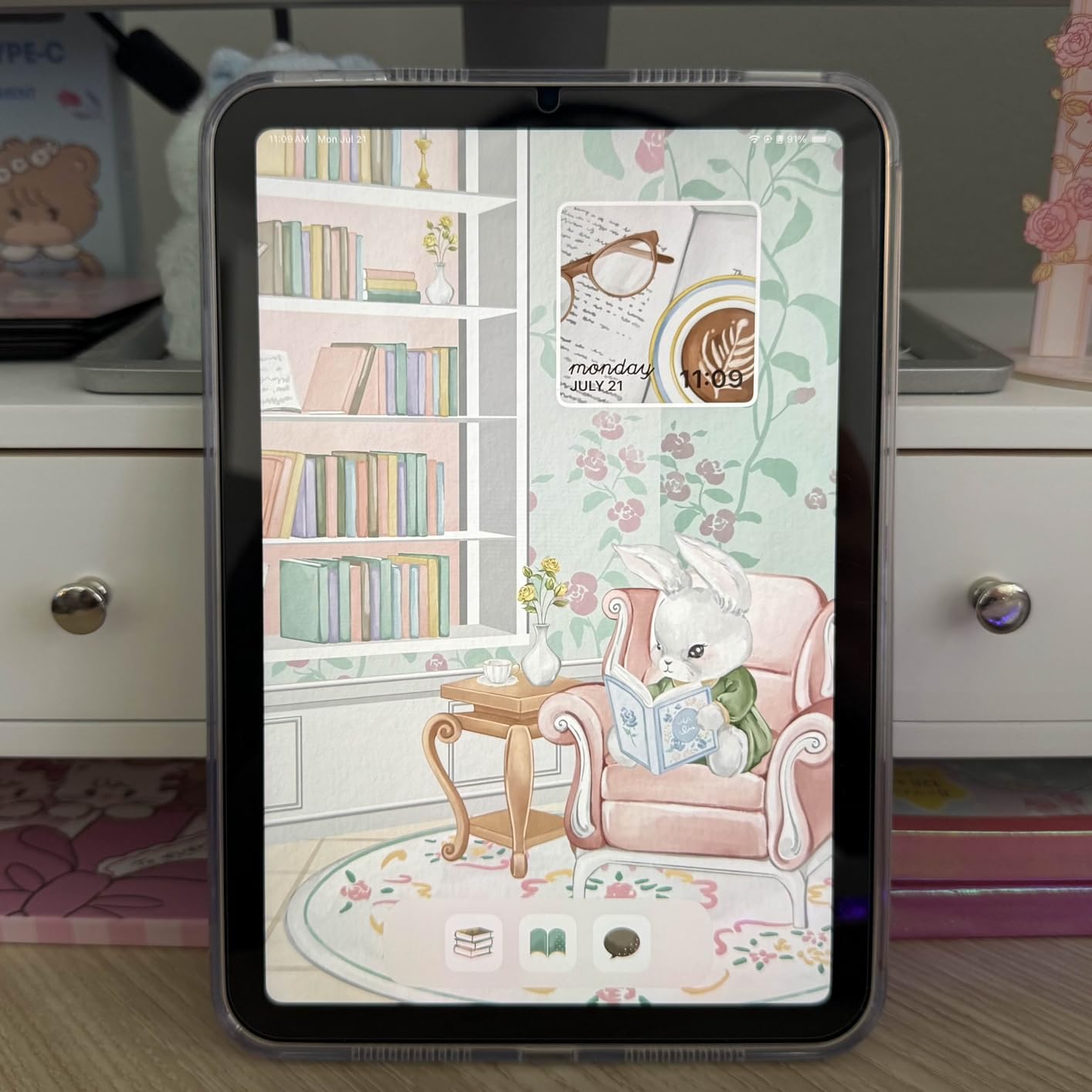 Apple iPad mini (A17 Pro): Apple Intelligence, 8.3-inch Liquid Retina Display, 256GB, Wi-Fi 6E + 5G Cellular, 12MP Front/12MP Back Camera, Touch ID, All-Day Battery Life — Space Gray - Customer Photo 2