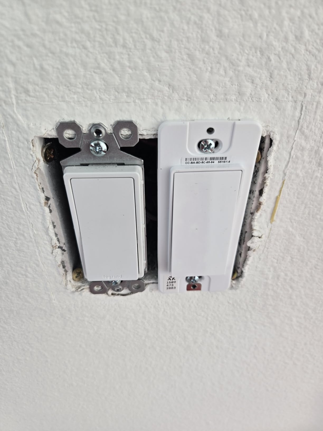 TP-Link Tapo Smart Switch, Single-Pole/3-Way/4-Way, Matter Compatible, Energy Monitoring, Neutral Wire Required, Works with Alexa, Siri, Google Home, SmartThings, UL Certified, 2.4GHZ Wi-Fi, Tapo S515 - Customer Photo 2