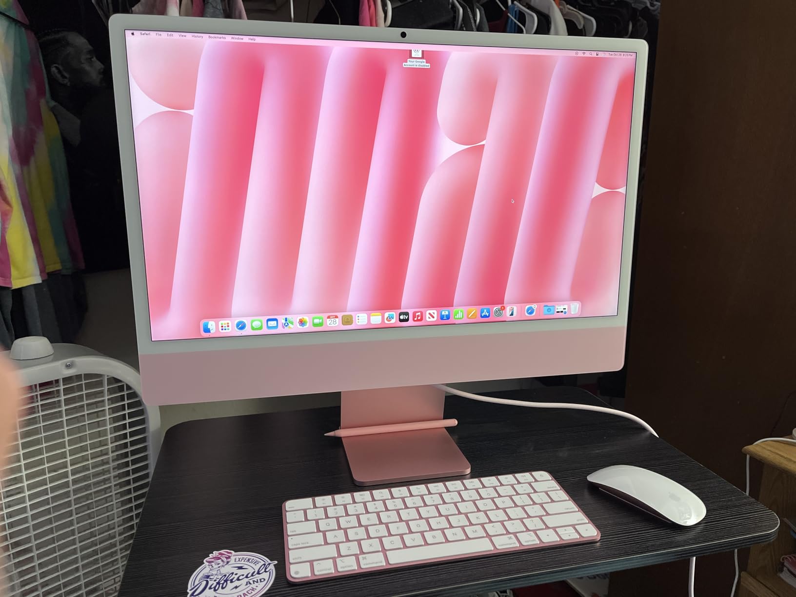 Apple 2024 iMac All-in-One Desktop Computer with M4 chip with 8-core CPU and 8-core GPU: Built for Apple Intelligence, 24-inch Retina Display, 16GB Unified Memory, 256GB SSD Storage; Silver - Customer Photo 2