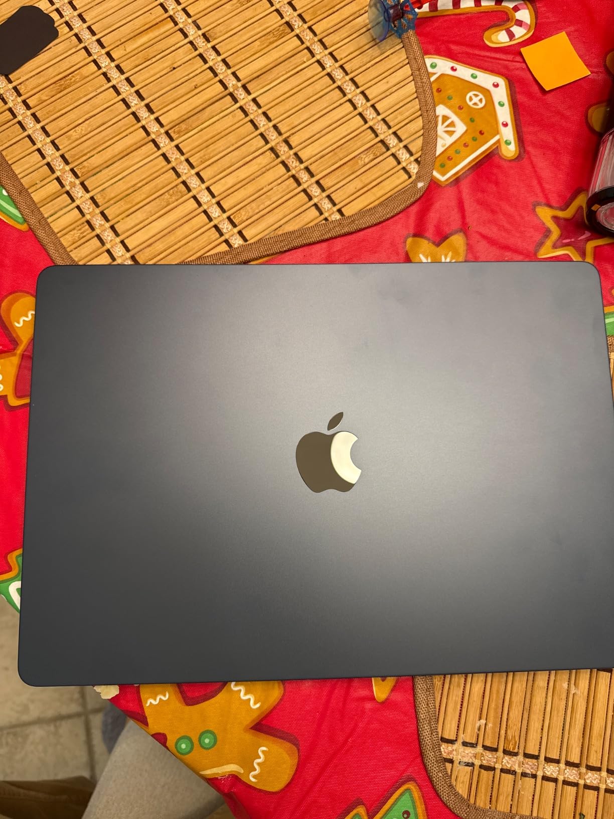 Apple 2024 MacBook Air 15-inch Laptop with M3 chip: Built for Apple Intelligence, 15.3-inch Liquid Retina Display, 24GB Unified Memory, 512GB SSD Storage, Backlit Keyboard, Touch ID; Space Gray - Customer Photo 2