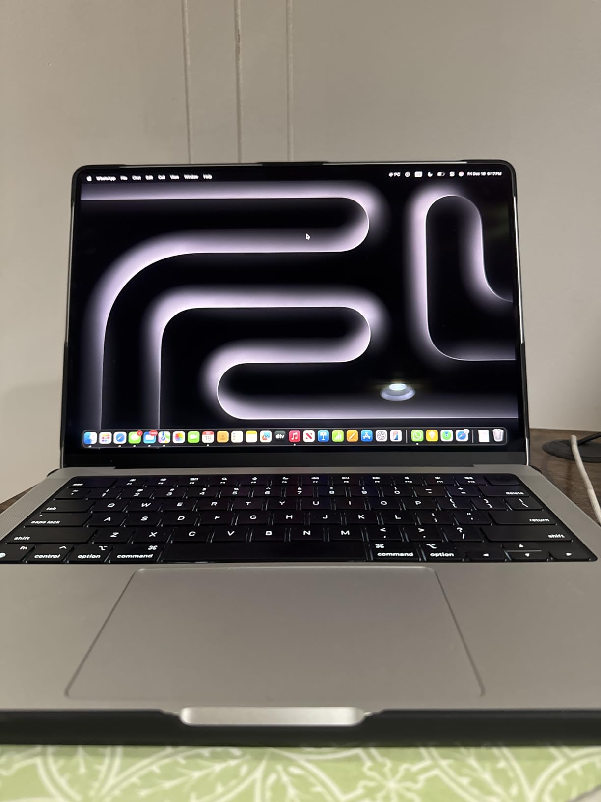 2024 MacBook Pro Laptop with M4 chip with 10-core CPU and 10-core GPU: Built for Apple Intelligence, 14.2-inch Liquid Retina XDR Display, 16GB Unified Memory, 512GB SSD Storage; Silver - Customer Photo 2