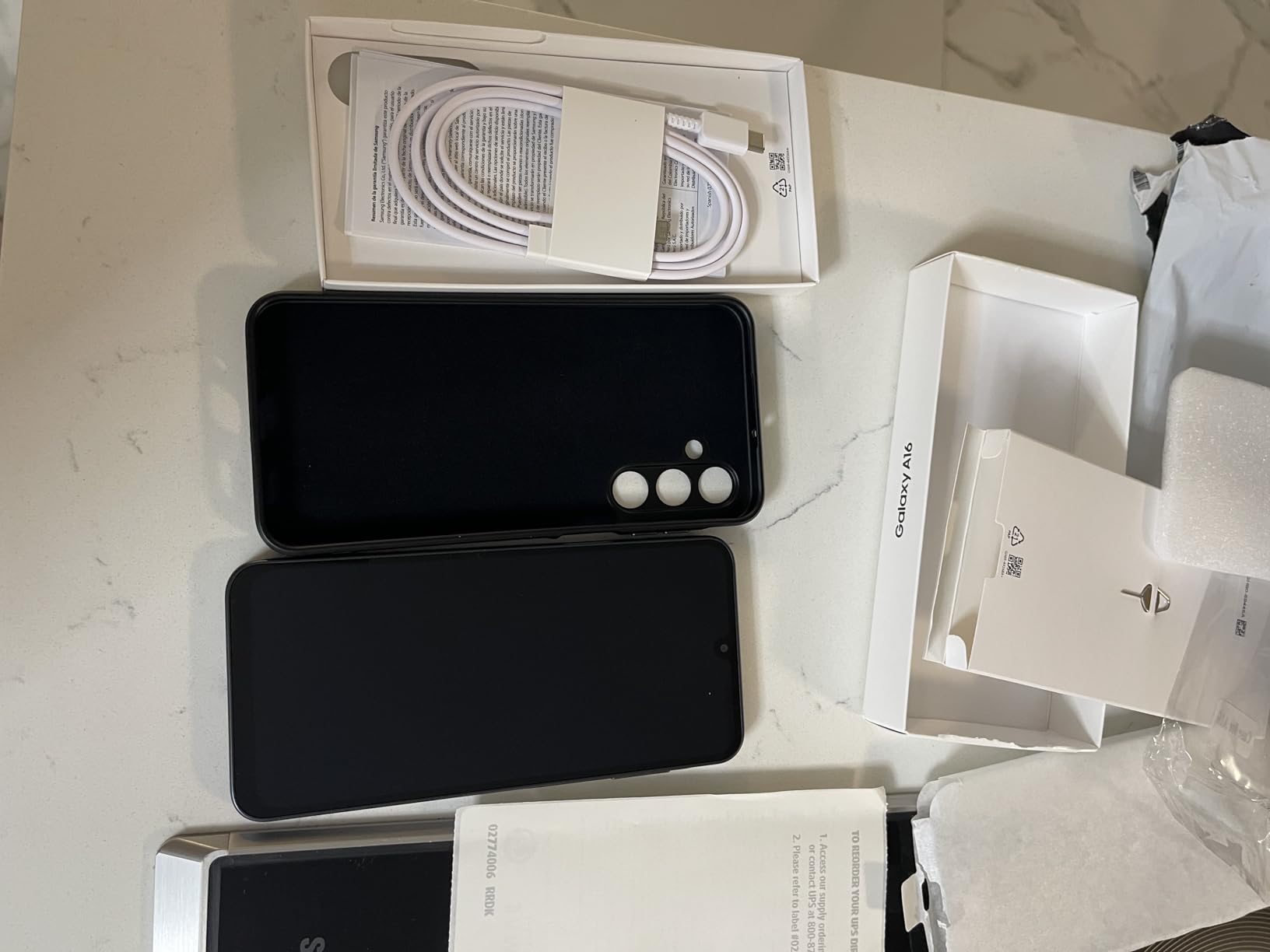 Samsung Galaxy A16 4G LTE (128GB + 4GB) International Model SM-A165F/DS Factory Unlocked, 6.7