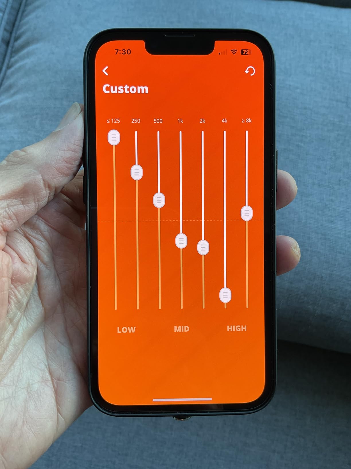 JBL Charge 6 - Portable Waterproof & Drop-Proof Bluetooth Speaker, Bold JBL Pro Sound with AI Sound Boost, 28Hrs of Playtime, Built-in powerbank & Comes with a Sturdy/Removable Carrying Strap (Black) - Customer Photo 1