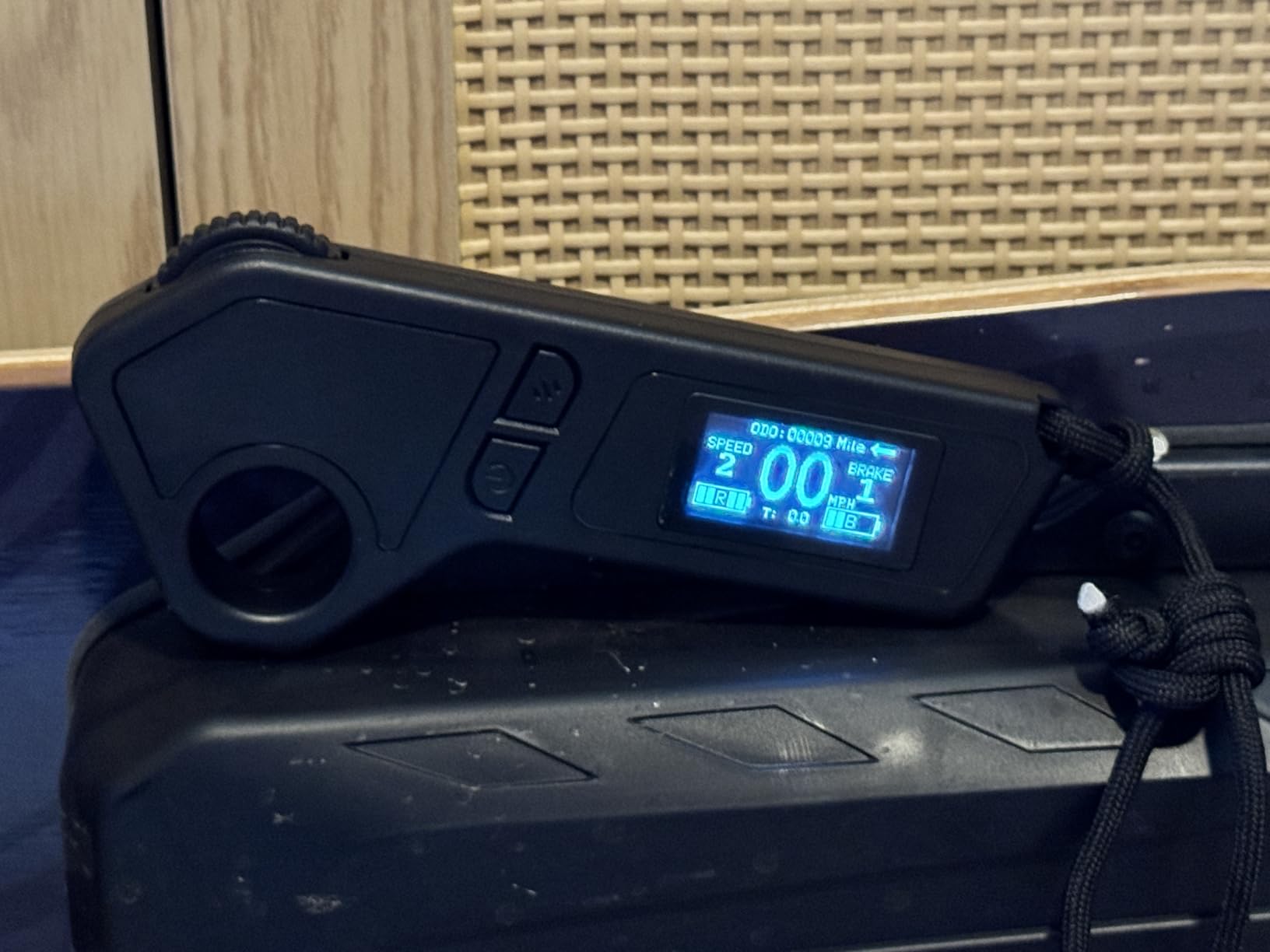 Dnaskate V20 Electric Skateboard with Remote, 28 Mph Top Speed,22 Miles Range,1000W Hub-Motor, Longboard Skateboard for Adults ＆Teens - Customer Photo 2