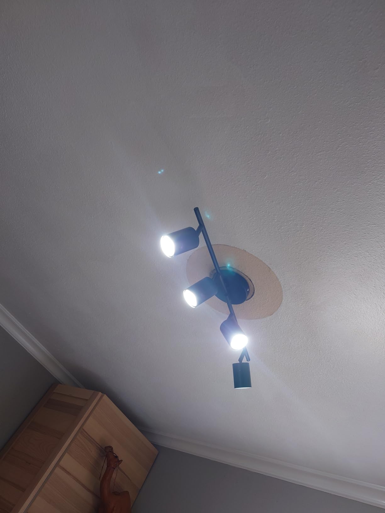 Lavendex LED 4 Light Track Lighting Kit, Dimmable Ceiling Spot Lighting Includes 4 x GU10 Bulb, Modern Track Light Fixture with Rotatable Heads for Kitchen, Living Room, Bedroom - Customer Photo 2