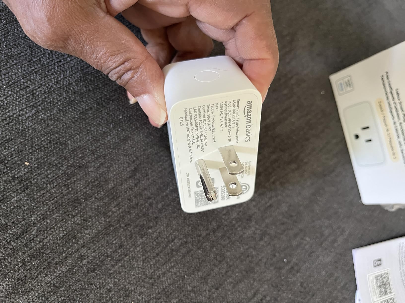 Amazon Basics Smart Plug, Matter Compatible, Compatible with Amazon Alexa, Google Home, Apple HomeKit, Matter Hub Required, 2.4 GHz Wi-Fi only, White, 1-Pack - Customer Photo 1