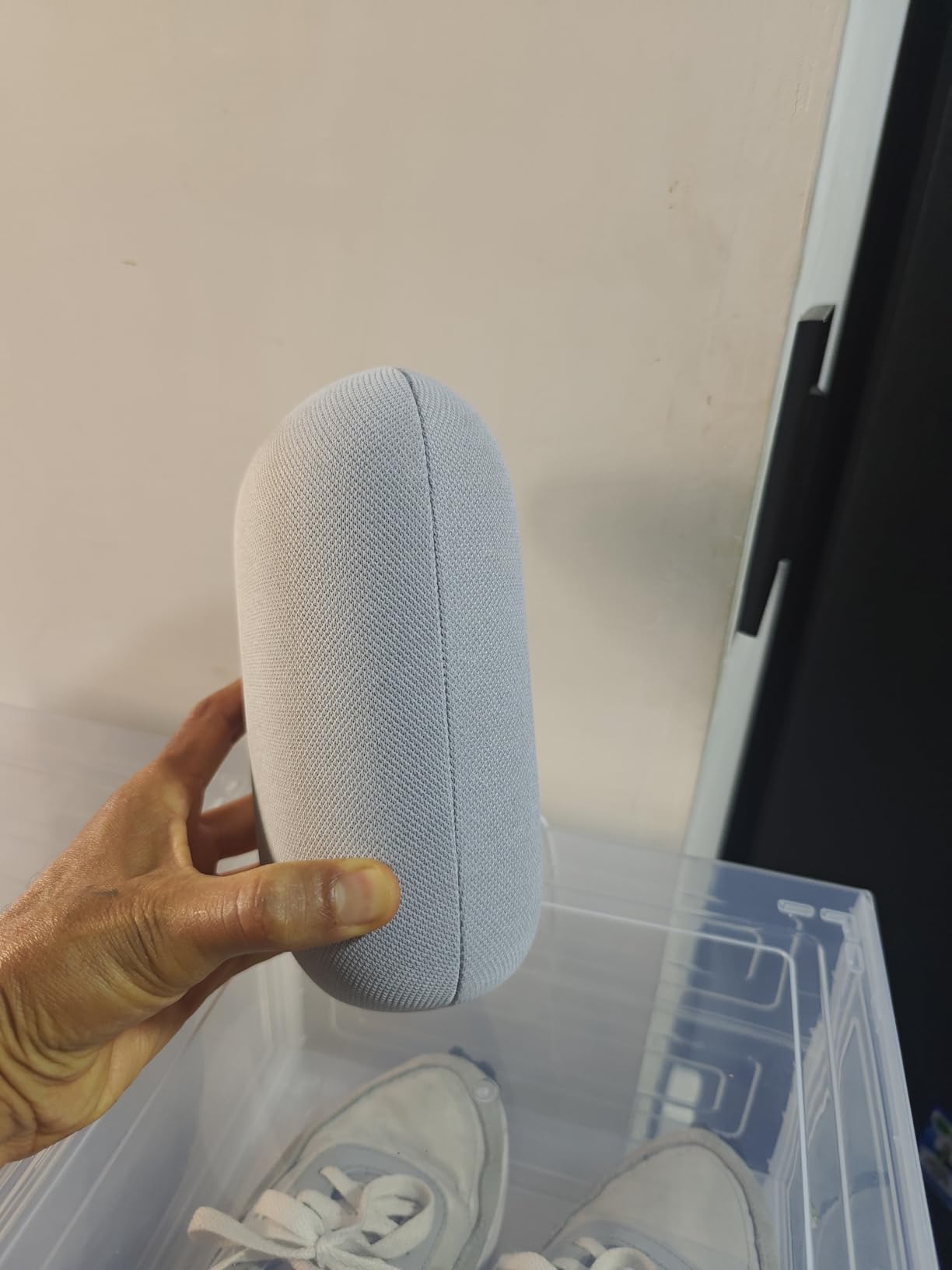 Google Audio Bluetooth Speaker - Wireless Music Streaming, Powerful Sound, Assistant Built-in, Wi-Fi and Bluetooth Connectivity, Smart Home Control, Stereo Pairing, Includes Pouch and Cloth - Customer Photo 1