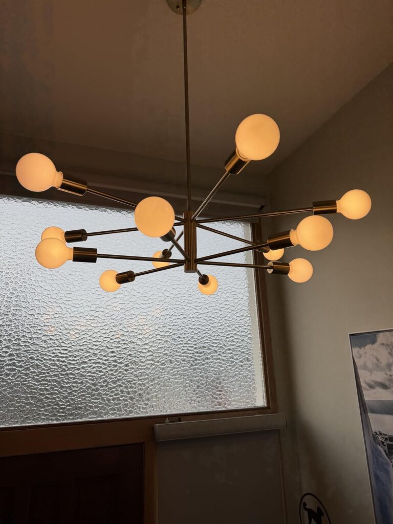 12 Best Chandeliers for Dining Rooms