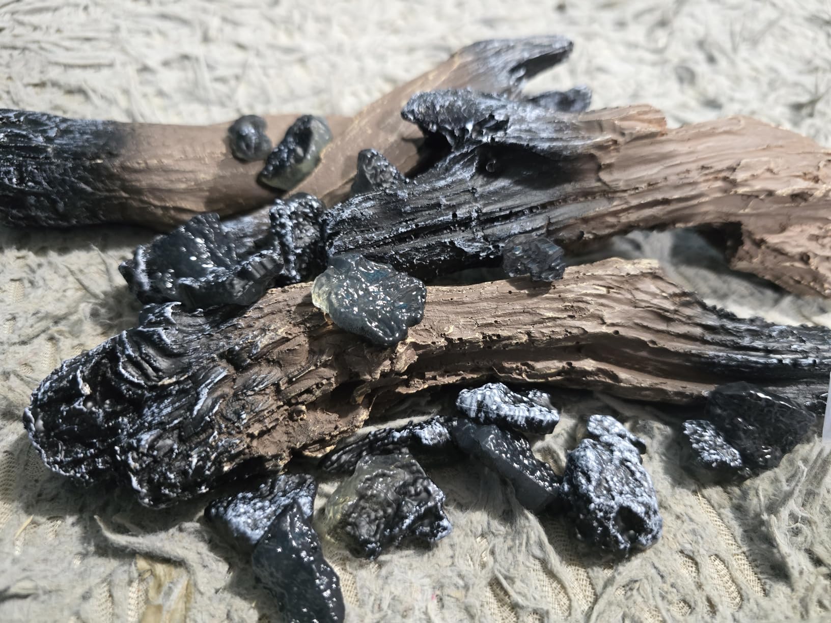 PuraFlame Herman 36 Inch Smart Linear Electric Fireplace - Premium Flame with 9 Colors, Clean Design, Recessed in-Wall or Wall-Mount or Free Standing, Compatible with Alexa and Google Assistant - Customer Photo 2