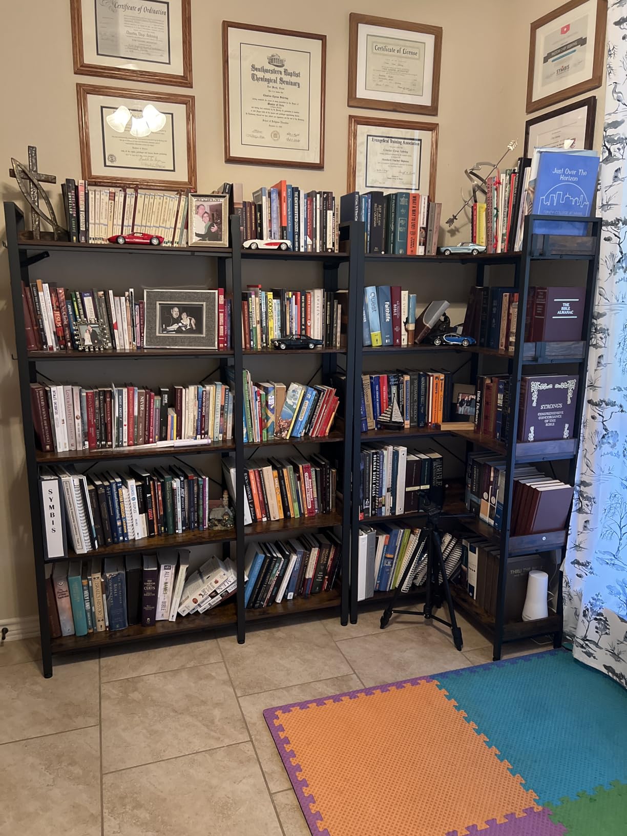 Rolanstar Bookshelf 6 Tier with 4 Hooks, Reversible Corner Bookshelf, 69