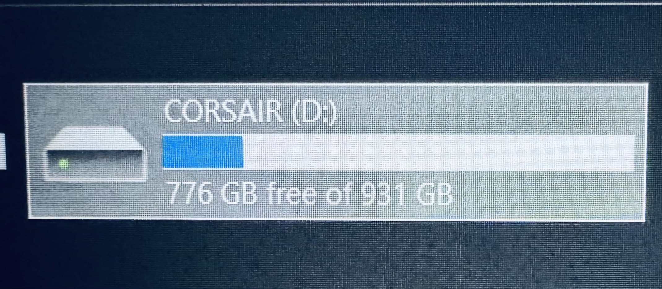 Corsair EX400U 1TB USB4 Portable External Type-C SSD - 3.2 Gen2 2x2 Connections, Up to 40Gbps, Plug and Play, MagSafe, Includes Cable - Windows PC, iOS Mac - Gray Customer Review Corsair EX400U 1TB USB4 Portable External Type-C SSD - 3.2 Gen2 2x2 Connections, Up to 40Gbps, Plug and Play, MagSafe, Includes Cable - Windows PC, iOS Mac - Gray - Customer Photo 2