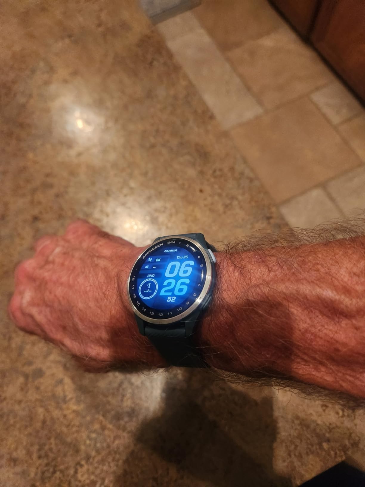 Garmin Approach S44, Essential Golf GPS Smartwatch, AMOLED Display, On-Course Features, Silver Aluminum Bezel with Black Silicone Band - Customer Photo 2