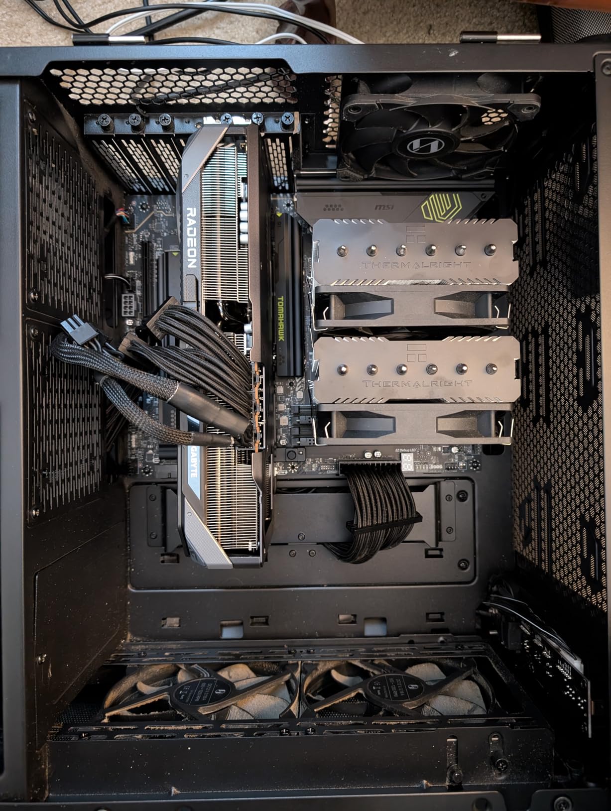 GIGABYTE Radeon RX 9070 XT Gaming OC 16G Graphics Card, PCIe 5.0, 16GB GDDR6, GV-R9070XTGAMING OC-16GD Video Card - Customer Photo 2