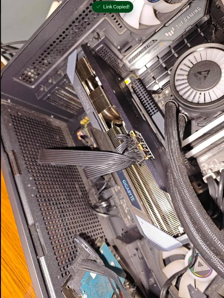 GIGABYTE Radeon RX 9070 XT Gaming OC 16G Graphics Card, PCIe 5.0, 16GB GDDR6, GV-R9070XTGAMING OC-16GD Video Card - Customer Photo 4