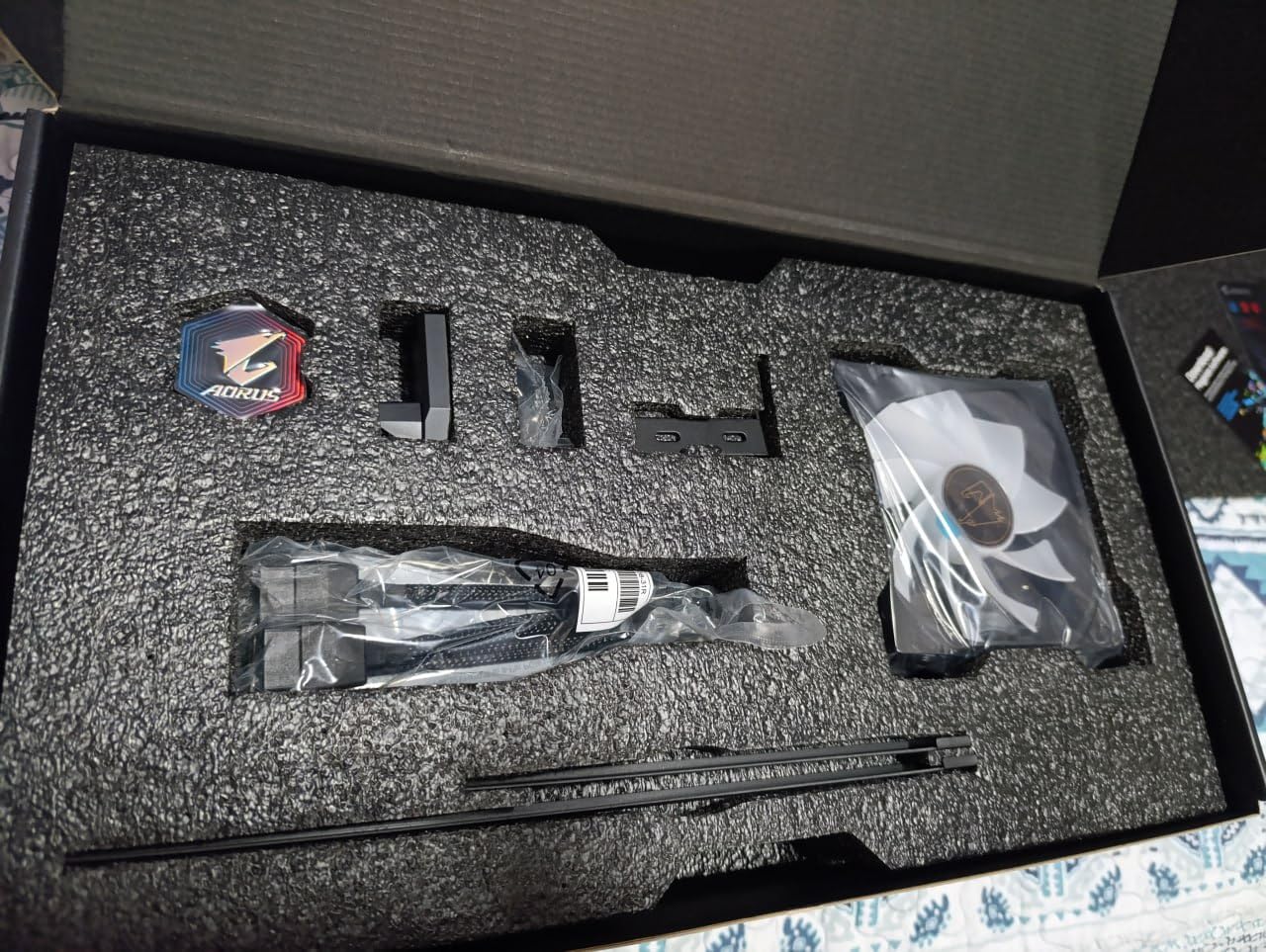 GIGABYTE GeForce RTX 5080 Gaming OC 16G Graphics Card, WINDFORCE Cooling System, 16GB 256-bit GDDR7, GV-N5080GAMING OC-16GD Video Card - Customer Photo 1