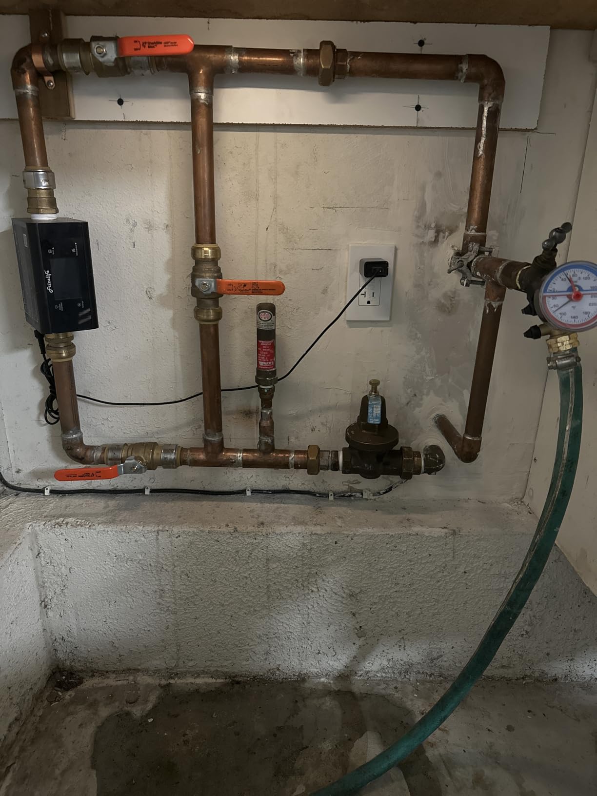 Frizzlife LP365 Smart Water Monitor and Automatic Shutoff - 0.01GPM Ultrasonic Micro Leak Detection, APP Wi-Fi Remote Control, Real-Time Flow/Temp Monitoring, 24/7 Water Usage Reports, 3/4