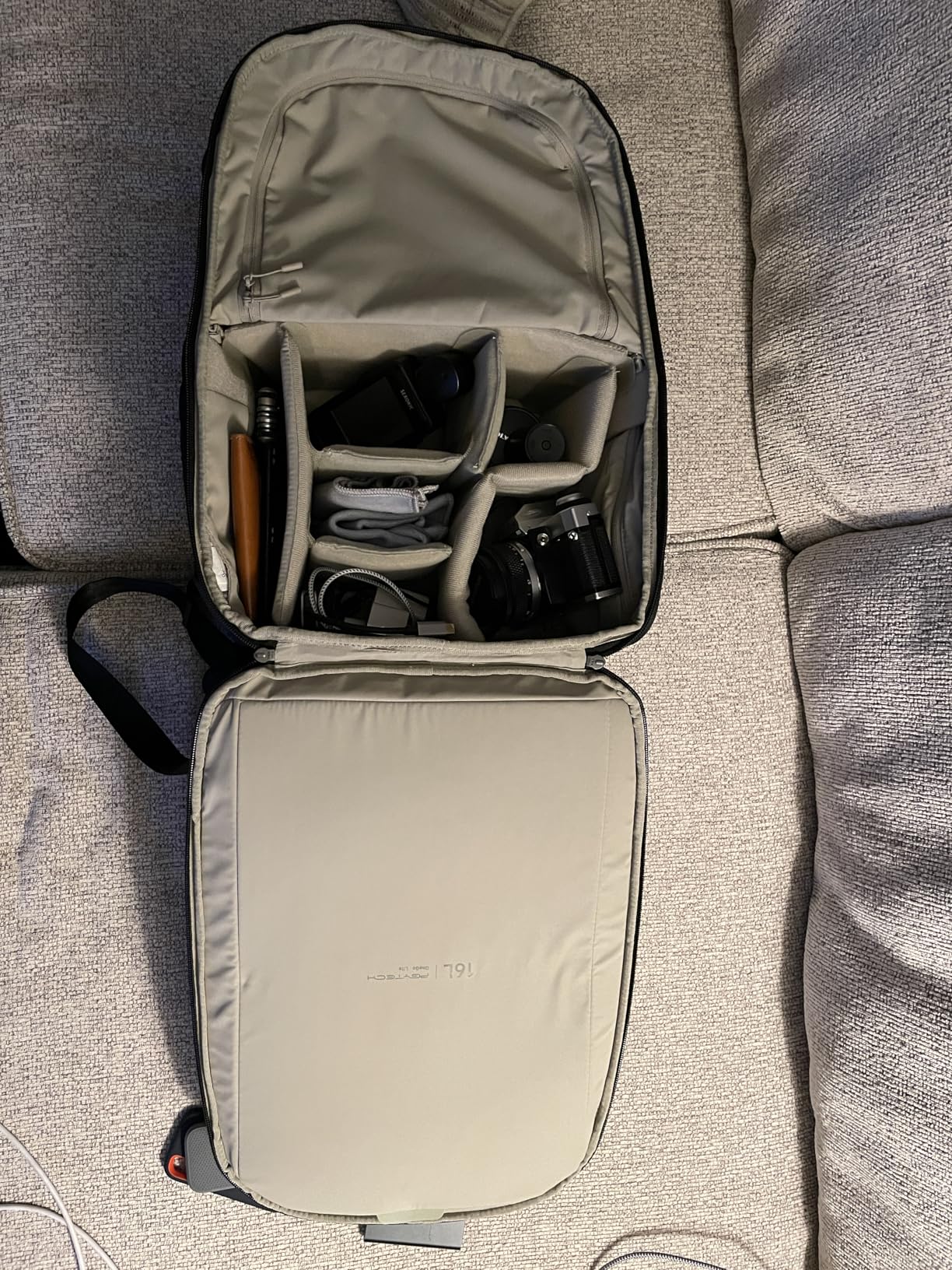 PGYTECH OneGo Lite 16L Camera Backpack Water-Resistant DSLR/Mirrorless Bag for Sony/Canon/Fujifilm, Drone Backpack, Tripod Mount Travel & Weekend Photography Pack - Customer Photo 2