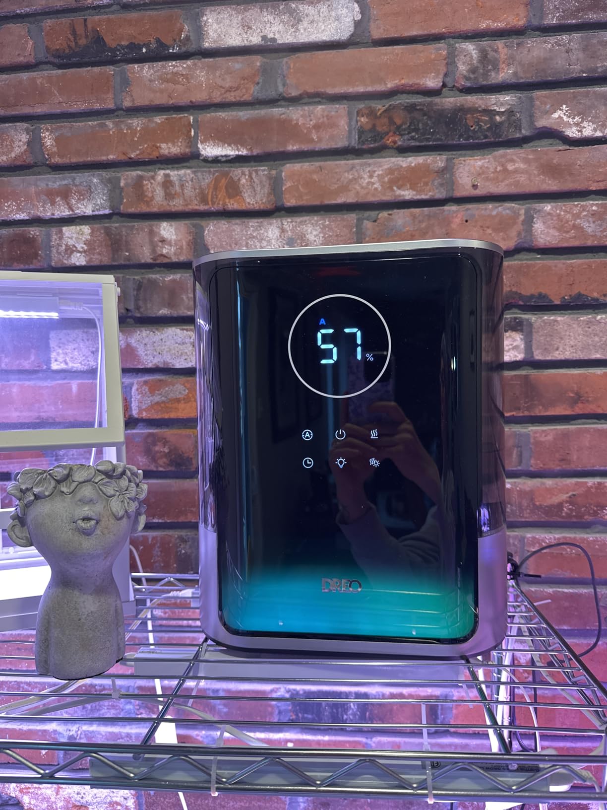 DREO 8L Smart Humidifier Large Room 600ft², HM717S, 80H Runtime Supersized Warm and Cool Mist Humidifiers for Bedroom Baby, 28dB Quiet Air Humidifier for Plants Indoor, Home, Whole House, Silver - Customer Photo 1