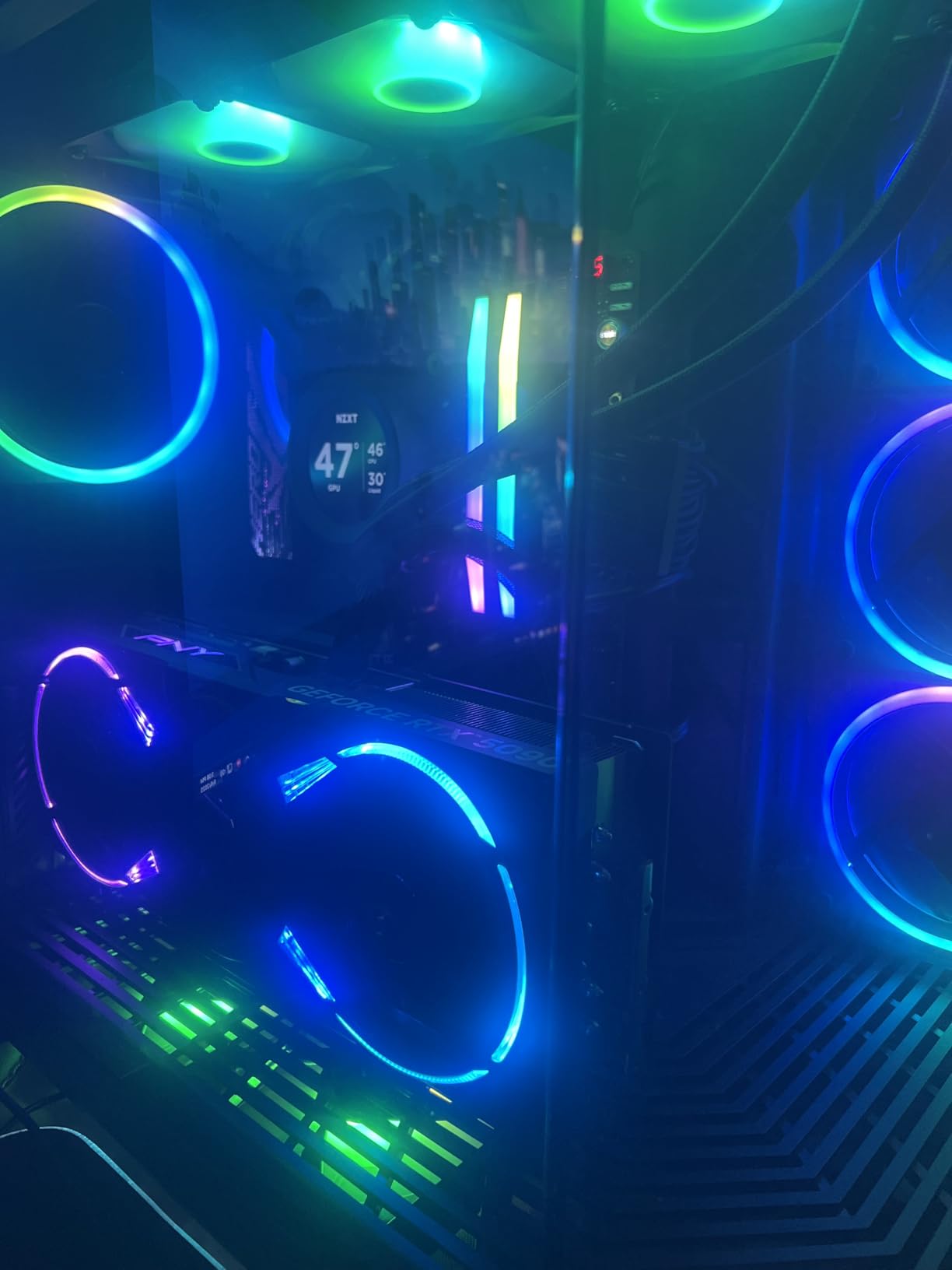 PNY NVIDIA GeForce RTX 5090 OC Triple Fan, Graphics Card (32GB GDDR7, 512-bit, Boost Speed: 2527 MHz, PCIe 5.0, HDMI/DP 2.1, 3.5-Slot, NVIDIA Blackwell Architecture, DLSS 4) - Customer Photo 1