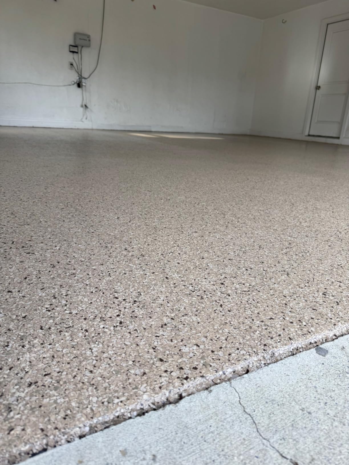 Simiron Epoxy Resin Coating 3 Gallon Kit - Light Gray - Standard Cure Speed - for Floors, Counter Tops, Garages & More -100% Solids -2 Components - Self Leveling, Chemical Resistant, Solvent-Free - Customer Photo 1