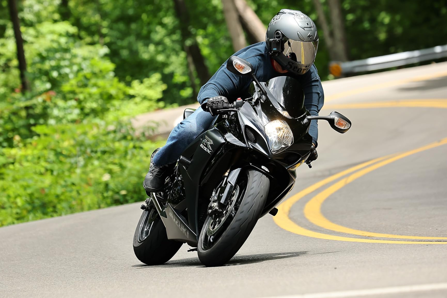 GoPro MAX — Waterproof 360 + Traditional Action Camera with Touch Screen Spherical 5.6K30 HD Video 16.6MP 360 Photos 1080p Live Streaming Stabilization - Customer Photo 1