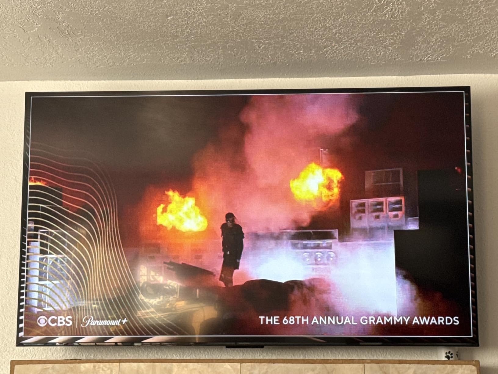 INSIGNIA 75-inch Class QF Series LED 4K UHD QLED Smart Fire TV with Alexa Voice Remote (NS75-UQFL26) - Customer Photo 1