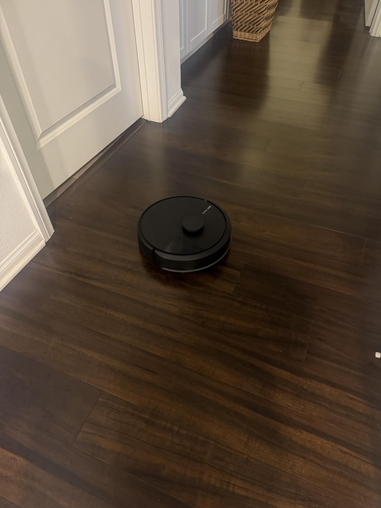 iRobot Roomba 105 Combo Robot Vacuum & Mop - Easy to use, Intense Power-Lifting Suction, LiDAR Navigation, Multiple Cleaning Modes, Avoids Mopping Carpets, Self-Charging - Customer Photo 1