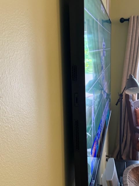 Roku Smart TV 2025 - 55-Inch Pro Series, Mini-LED TV - RokuTV with Backlit Voice Remote Pro - Flat Screen 4K QLED Television with 120Hz Refresh Rate & Dolby Vision IQ - Customer Photo 1