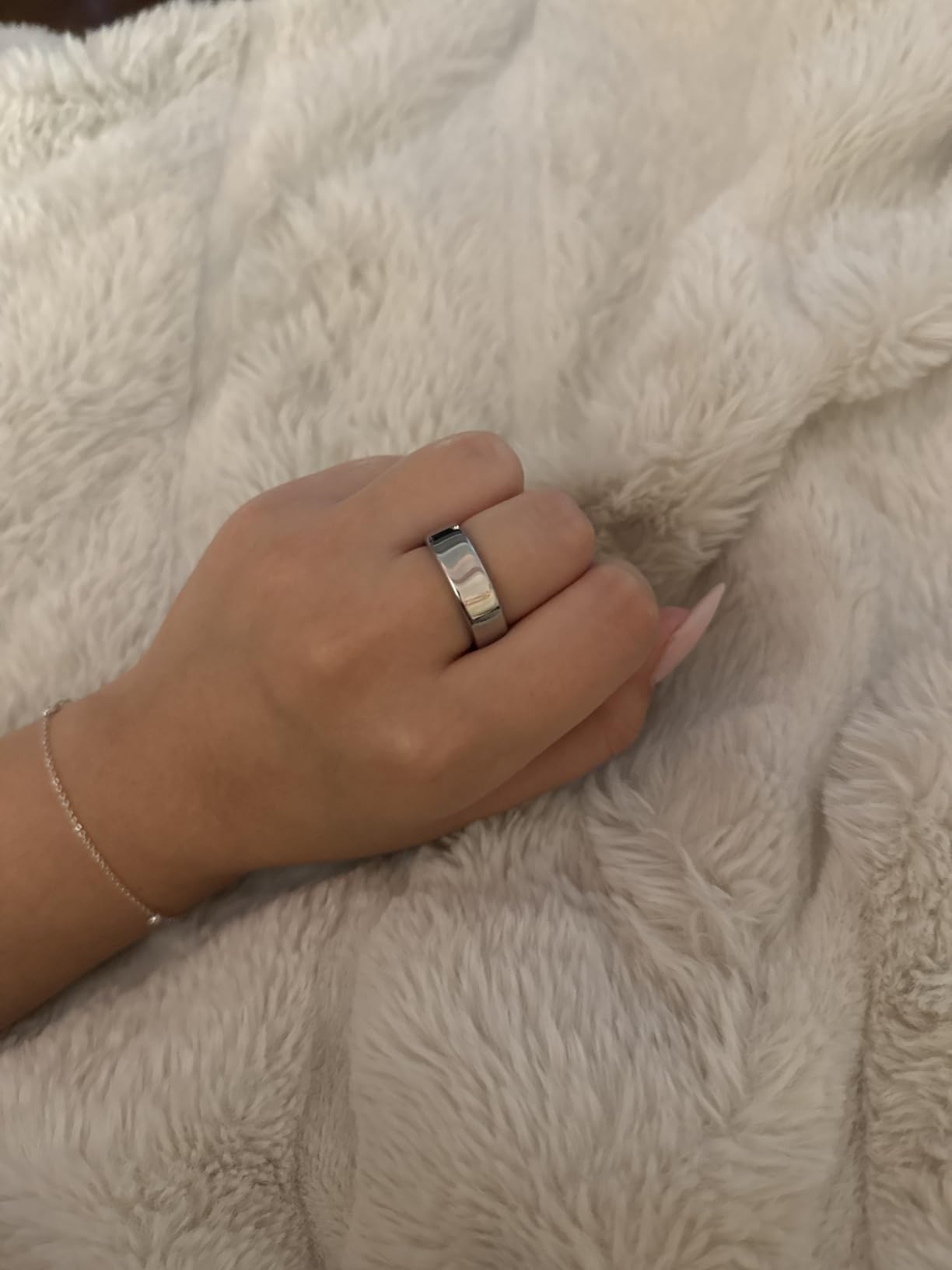 RingConn Gen 2 Air, Ultra-Thin AI Smart Ring, 10-Day Battery Life, Fitness/Sleep/Stress/HR Tracker for Women&Men, No App Fee for Standard Features, iOS & Android Compatible - Customer Photo 2