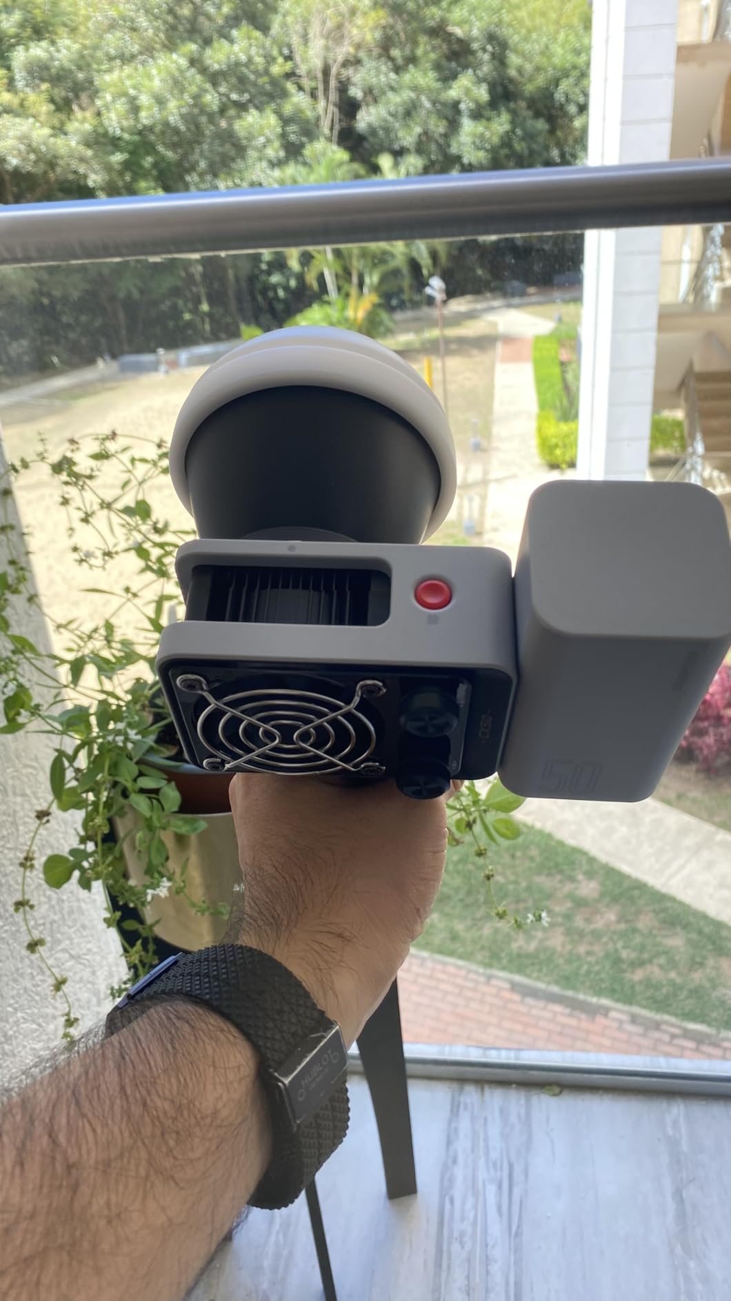 ZHIYUN CINEPEER CX50 50W LED Video Light, 2700K-6500K Portable Camera Light, TLCI/CRI96+, APP Control with Battery customer photo 2