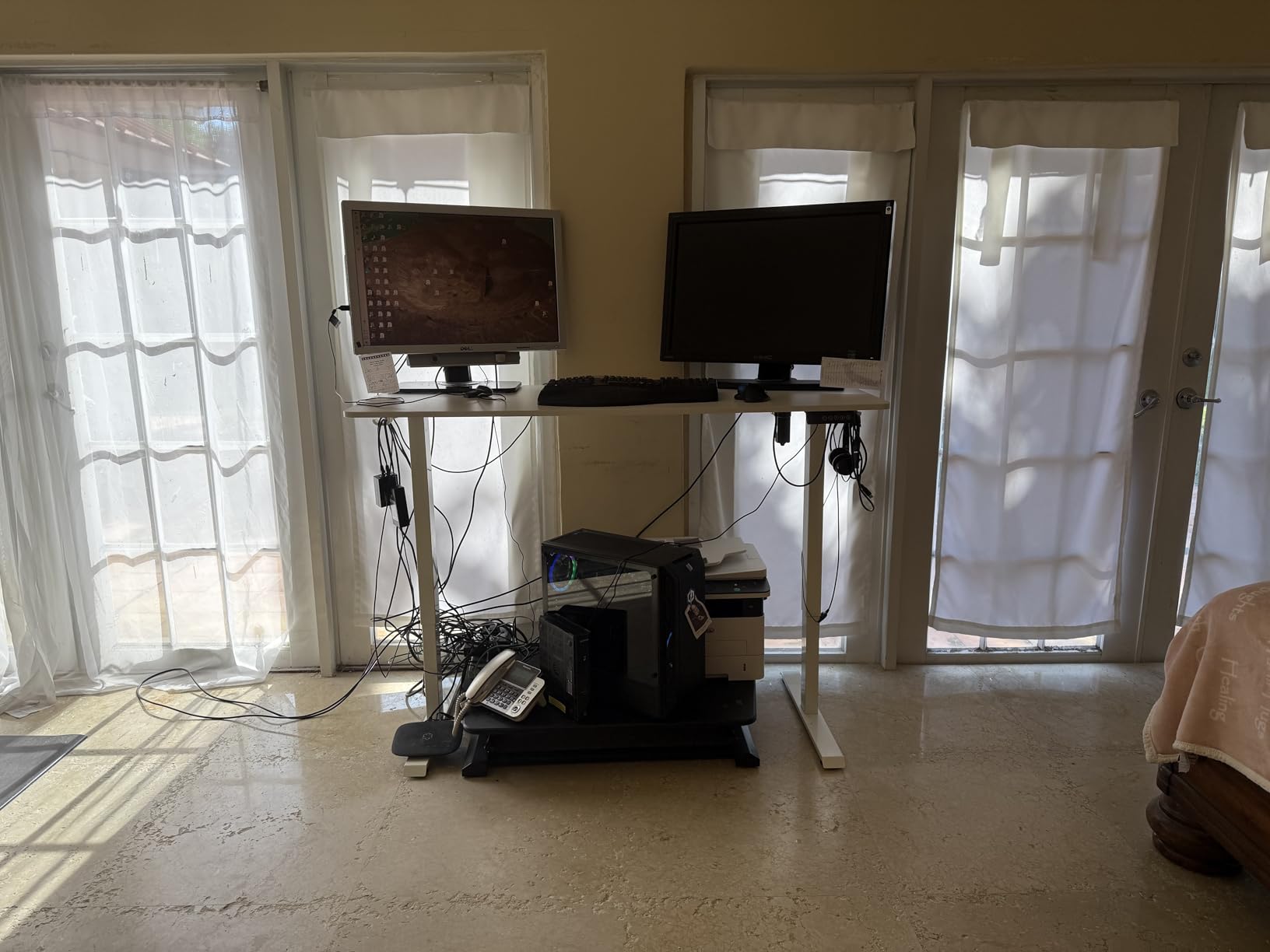 Veken 55 Inch Large Electric Standing Desk, Sit to Stand Up, Heights Adjustable, Work Home Office Computer Table - Customer Photo 1