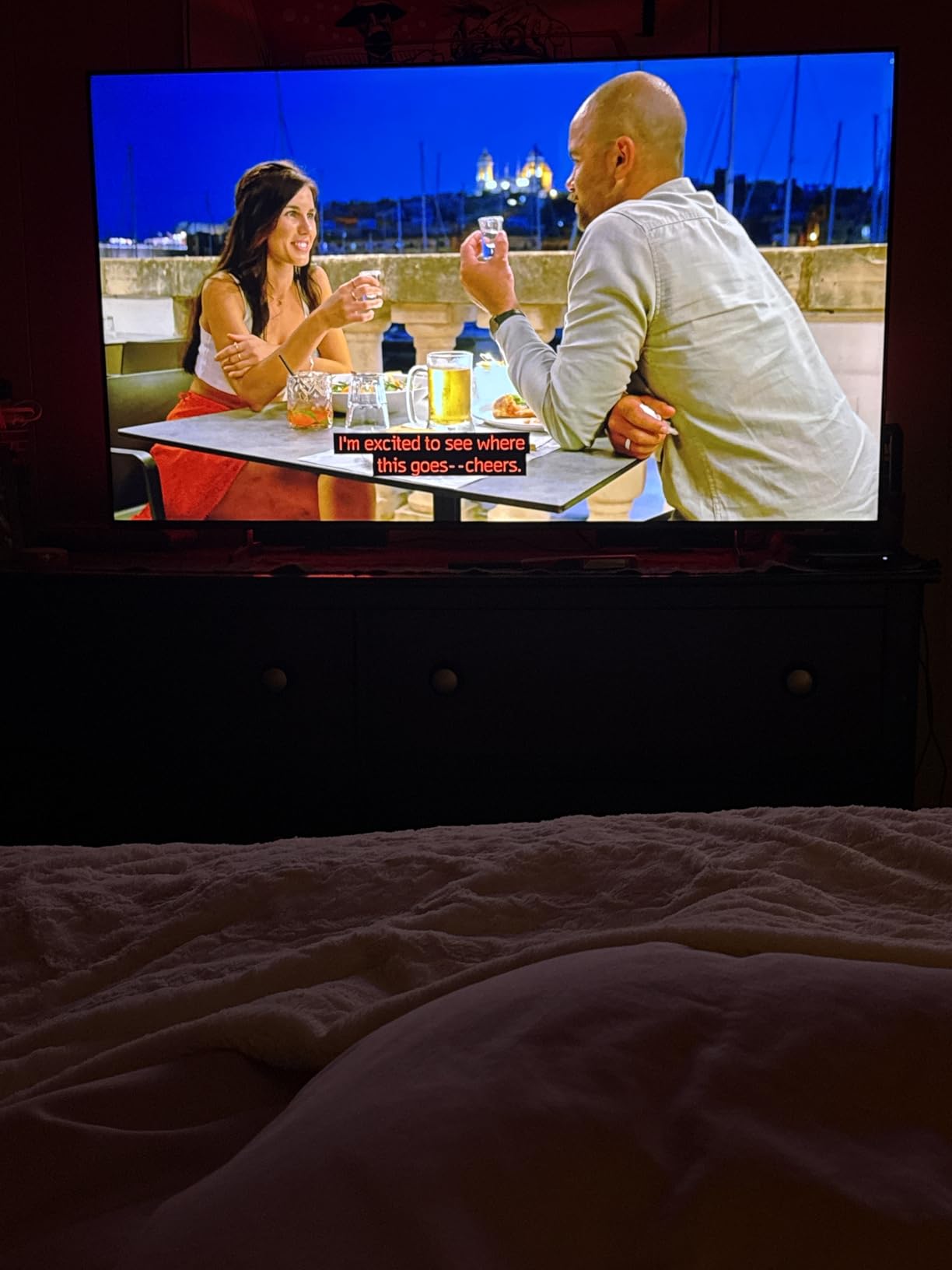 Samsung 50-Inch Class Crystal UHD U8000F 4K Smart TV (2025 Model) Endless Free Content, Crystal Processor 4K, MetalStream Design, Knox Security, Alexa Built-in - Customer Photo 4